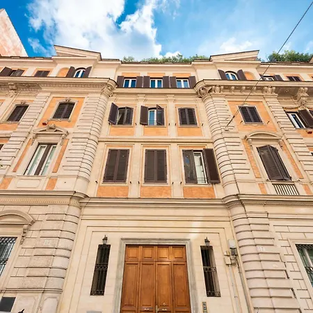 Vittorio Emanuele Luxe Flat *